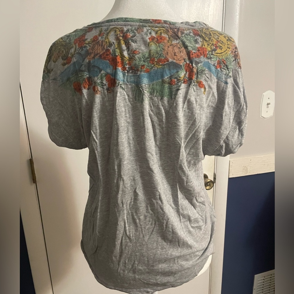 Anthropologie Postmark shirt sz small gray with lovely floral pattern - Picture 3 of 7